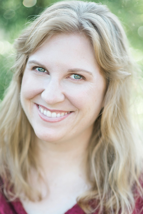 Kaitlyn Robrock - Acting Profile Photo