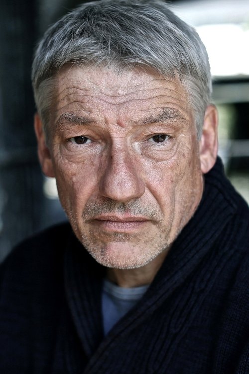 Simon Armstrong - Acting Profile Photo