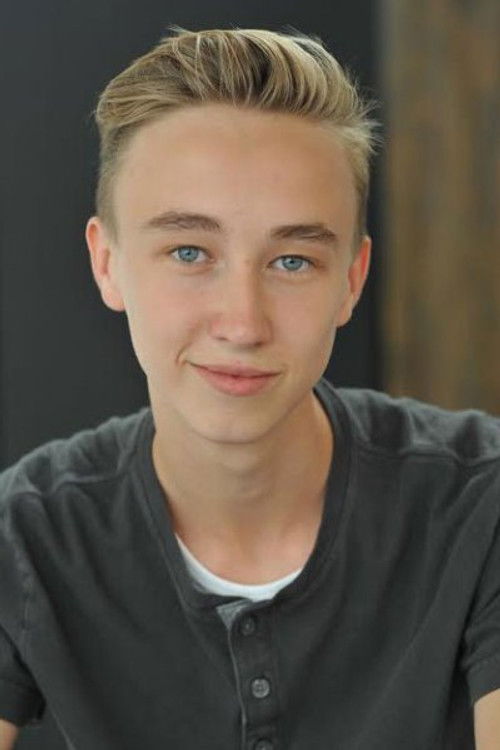 Ruairi MacDonald - Acting Profile Photo