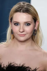 Abigail Breslin as Allison in Stillwater