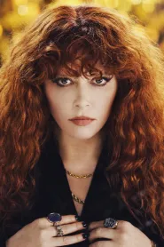 Natasha Lyonne as Shelly in Krippendorf's Tribe