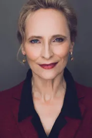 Laila Robins as Elizabeth Zaks in Welcome Home, Roxy Carmichael