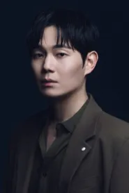 Ryu Kyung-soo as Cho Hoon in Yadang: The Snitch