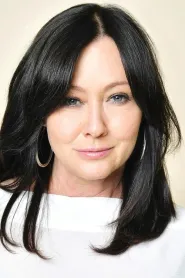 Shannen Doherty as Heather Duke in Heathers