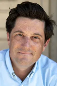 Michael Showalter as Elliot Sherman in The Baxter