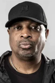 Chuck D as Leon Brothers in An Alan Smithee Film: Burn, Hollywood, Burn