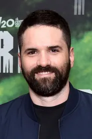 Dan Trachtenberg - Director in Predator: Badlands