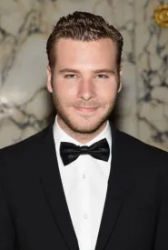 Anthony Ingruber as Keyes in Primitive War