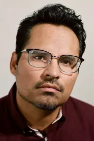 Michael Peña as Jimmy in Sueno