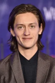 Percy Hynes White as Carter in Milton's Secret