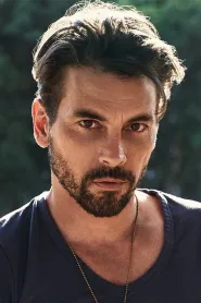 Skeet Ulrich as Bud Valentine in Boys