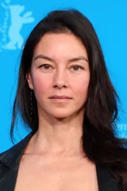 Thi-Mai Nguyen as Serpentik in Reflection in a Dead Diamond