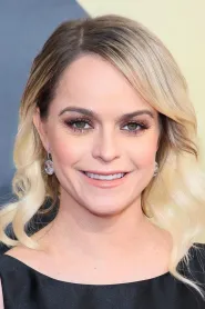Taryn Manning as Sara in The Breed
