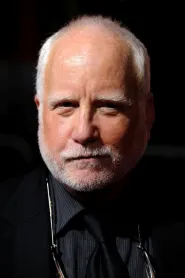 Richard Dreyfuss as Prof. Krippendorf in Krippendorf's Tribe