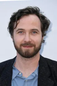 Vilhelm Blomgren as Pelle in Midsommar