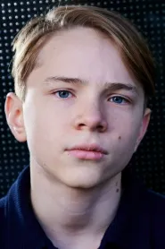 Yoran Leicher as Michel in The Tank