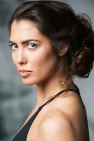 Eloise Lovell Anderson as Shelby in Risqué