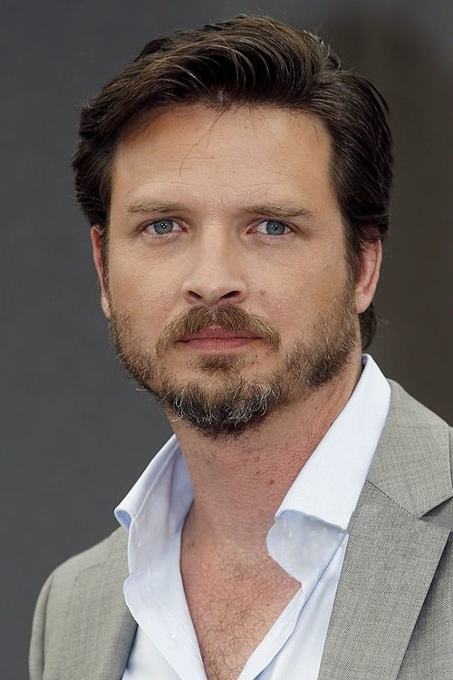 Aden Young - Acting Profile Photo